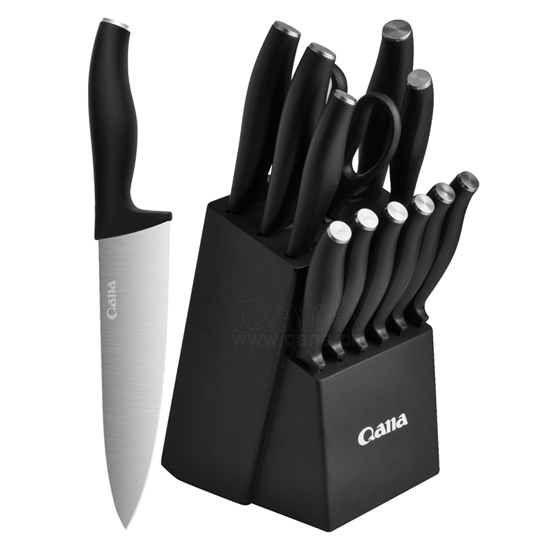 Set of knives