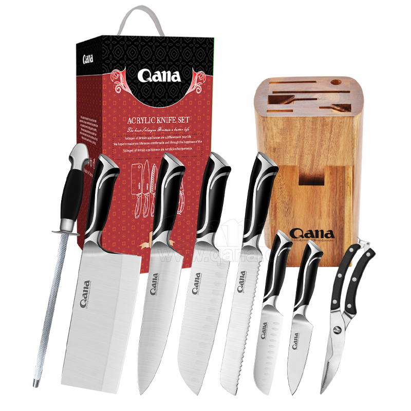 A set of steel-headed knives